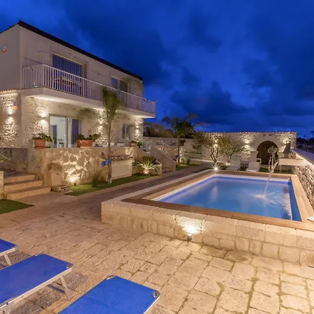 Arjana Appartement *